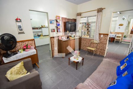 Casa à venda com 146m², 4 quartos e 4 vagas Casa à venda com 146m², 4 quartos e 4 vagasSala (Casa dos Fundos)