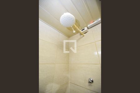 Casa à venda com 146m², 4 quartos e 4 vagas Casa à venda com 146m², 4 quartos e 4 vagasBanheiro (Casa dos Fundos)