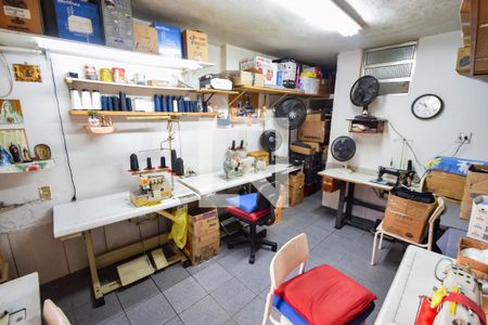 Casa à venda com 146m², 4 quartos e 4 vagas Casa à venda com 146m², 4 quartos e 4 vagasQuarto de Serviço