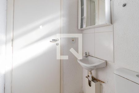 Banheiro de apartamento para alugar com 2 quartos, 38m² em Jardim Dona Leopoldina, Porto Alegre