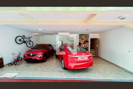 Casa de condomínio à venda com 210m², 3 quartos e 3 vagasGaragem