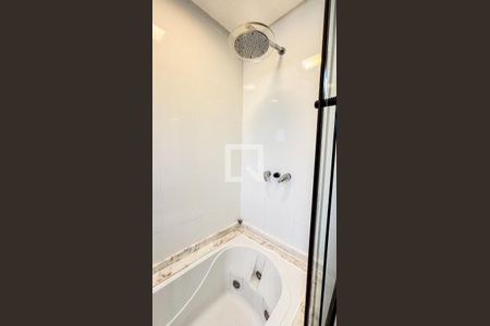 Casa de condomínio à venda com 210m², 3 quartos e 3 vagasBanheiro da Suíte 2