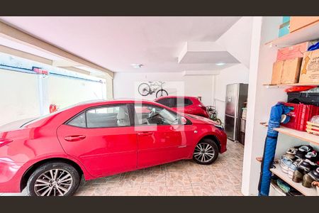 Casa de condomínio à venda com 210m², 3 quartos e 3 vagasGaragem