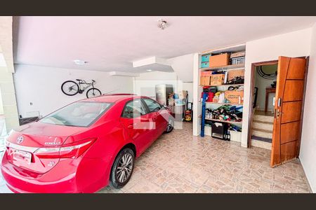 Casa de condomínio à venda com 210m², 3 quartos e 3 vagasGaragem