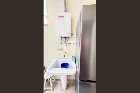 Casa de condomínio à venda com 210m², 3 quartos e 3 vagasÁrea de Serviço