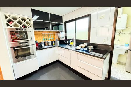 Casa de condomínio à venda com 210m², 3 quartos e 3 vagasCozinha