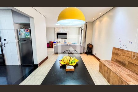 Casa de condomínio à venda com 210m², 3 quartos e 3 vagasSala de Jantar