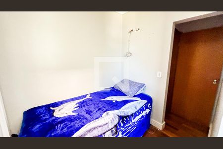 Casa de condomínio à venda com 210m², 3 quartos e 3 vagasQuarto