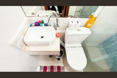 Casa de condomínio à venda com 210m², 3 quartos e 3 vagasBanheiro da Suíte 1