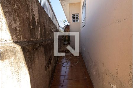 Casa para alugar com 325m², 3 quartos e 4 vagas Casa para alugar com 325m², 3 quartos e 4 vagascorredor lateral