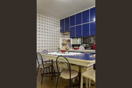 Casa à venda com 245m², 3 quartos e 2 vagasCozinha