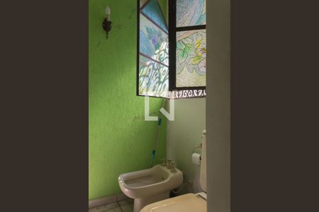 Casa à venda com 245m², 3 quartos e 2 vagasBanheiro da Suíte 1