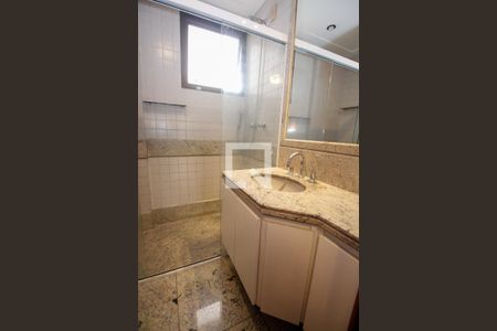 Apartamento à venda com 155m², 4 quartos e 3 vagasBanheiro