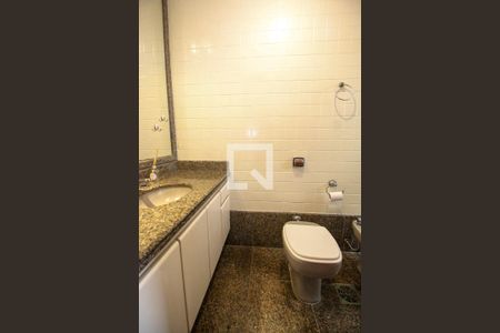 Apartamento à venda com 155m², 4 quartos e 3 vagasBanheiro