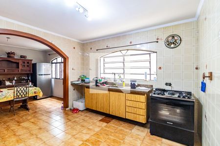 Casa para alugar com 207m², 4 quartos e 2 vagas Casa para alugar com 207m², 4 quartos e 2 vagasCozinha