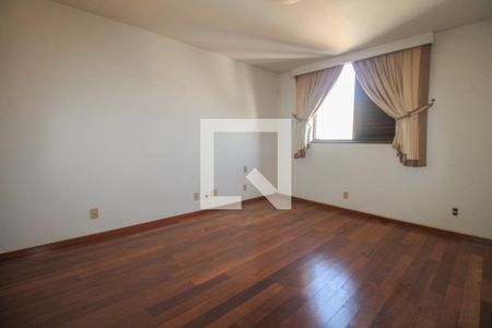 Apartamento à venda com 388m², 4 quartos e 4 vagasQuarto 03