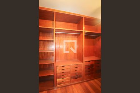 Apartamento à venda com 388m², 4 quartos e 4 vagasQuarto 04