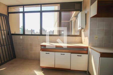 Apartamento à venda com 388m², 4 quartos e 4 vagasCozinha
