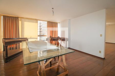 Apartamento à venda com 388m², 4 quartos e 4 vagasSala