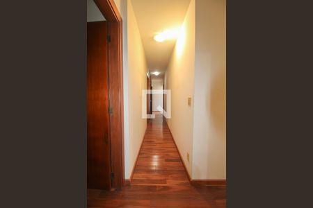 Apartamento à venda com 388m², 4 quartos e 4 vagasCorredor