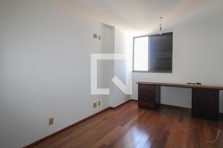 Apartamento à venda com 388m², 4 quartos e 4 vagasQuarto 01