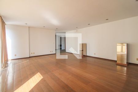 Apartamento à venda com 388m², 4 quartos e 4 vagasSala