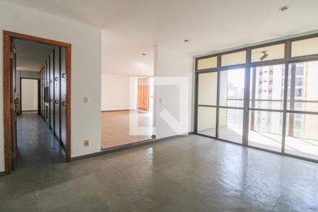 Apartamento à venda com 388m², 4 quartos e 4 vagasSala