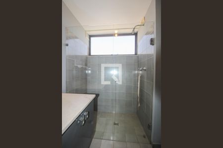 Apartamento à venda com 388m², 4 quartos e 4 vagasQuarto 02 Banheiro