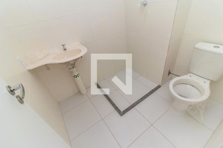 Banheiro de kitnet/studio para alugar com 1 quarto, 26m² em Jardim Helena, São Paulo