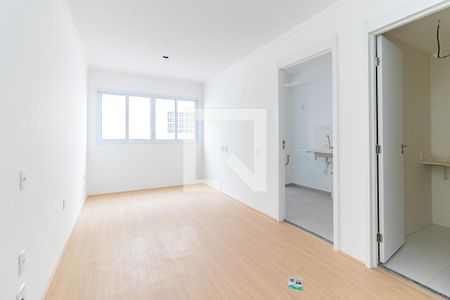 Sala / Quarto de kitnet/studio para alugar com 1 quarto, 26m² em Jardim Helena, São Paulo