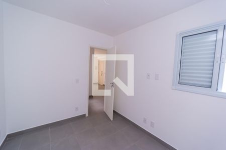 Quarto 1 de apartamento à venda com 2 quartos, 45m² em Jardim Maringa, São Paulo