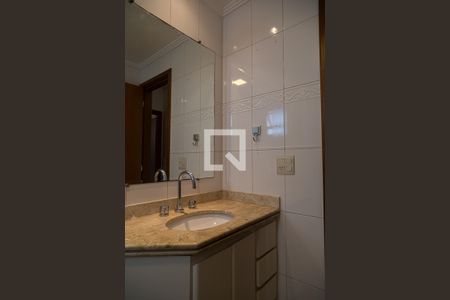 Apartamento à venda com 110m², 2 quartos e 2 vagasBanheiro da Suíte 2