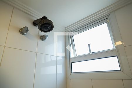 Apartamento à venda com 110m², 2 quartos e 2 vagasBanheiro da Suíte 1 - Detalhe