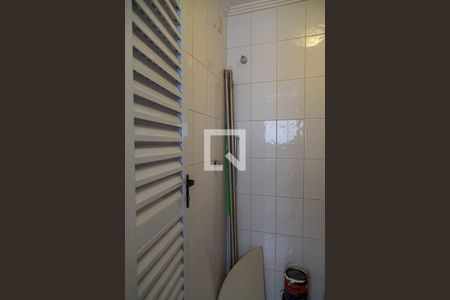 Apartamento à venda com 110m², 2 quartos e 2 vagasBanheiro de Serviço