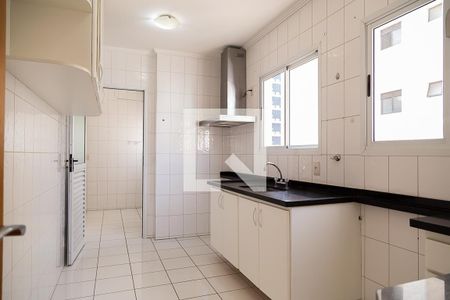 Apartamento à venda com 110m², 2 quartos e 2 vagasCozinha