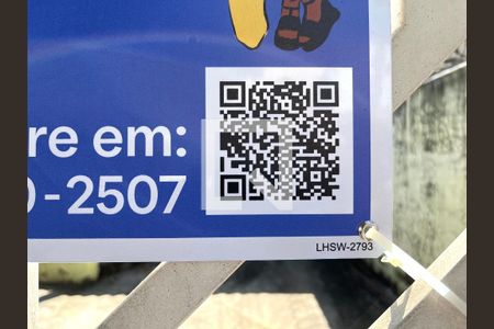 Casa à venda com 200m², 3 quartos e 4 vagas Casa à venda com 200m², 3 quartos e 4 vagasPlaquinha