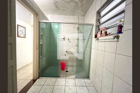 Casa à venda com 200m², 3 quartos e 4 vagas Casa à venda com 200m², 3 quartos e 4 vagasBanheiro