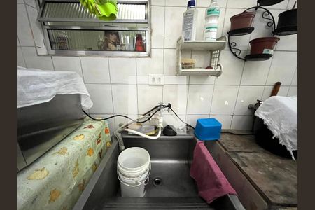 Casa à venda com 200m², 3 quartos e 4 vagas Casa à venda com 200m², 3 quartos e 4 vagasÁrea de Serviço