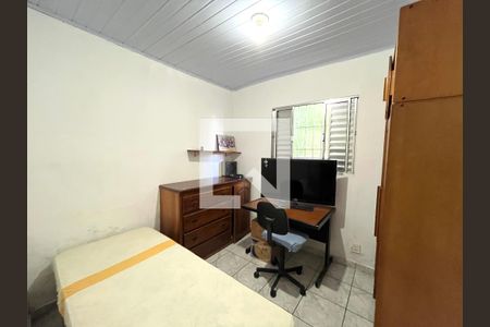 Casa à venda com 200m², 3 quartos e 4 vagas Casa à venda com 200m², 3 quartos e 4 vagasQuarto 3