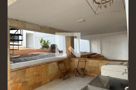 Casa à venda com 430m², 5 quartos e 3 vagasÁrea de Serviço