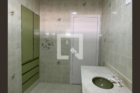 Casa à venda com 430m², 5 quartos e 3 vagasBanheiro 1