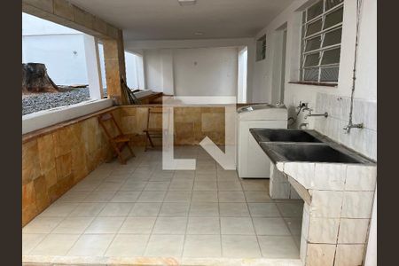 Casa à venda com 430m², 5 quartos e 3 vagasÁrea de Serviço