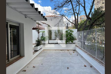 Casa à venda com 430m², 5 quartos e 3 vagasÁrea Externa