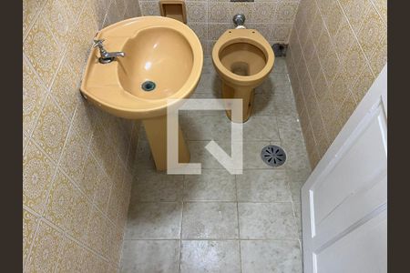 Casa à venda com 430m², 5 quartos e 3 vagasEdícula/Banheiro