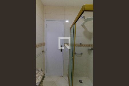 Apartamento para alugar com 122m², 3 quartos e sem vagaBanheiro
