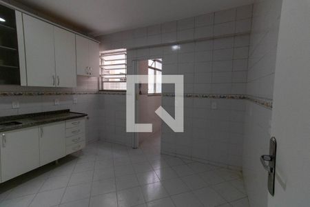 Apartamento para alugar com 122m², 3 quartos e sem vagaCozinha