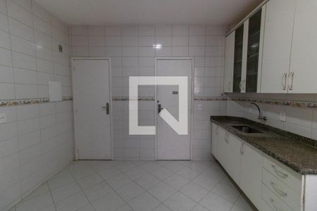 Apartamento para alugar com 122m², 3 quartos e sem vagaCozinha