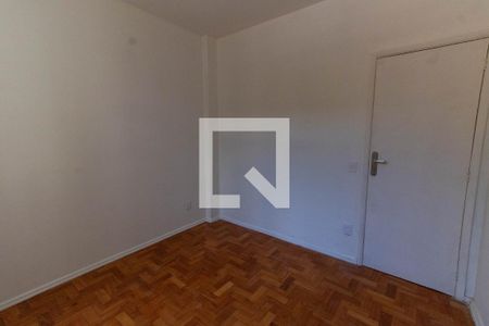 Apartamento para alugar com 122m², 3 quartos e sem vagaQuarto