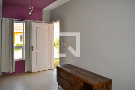 Sala de casa de condomínio à venda com 2 quartos, 52m² em Hípica, Porto Alegre