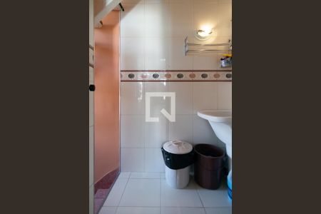 Casa para alugar com 130m², 4 quartos e 1 vagaÁrea de serviço 